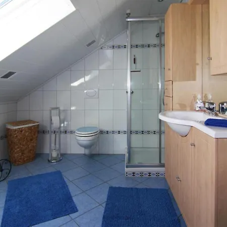 Frink Apartment *